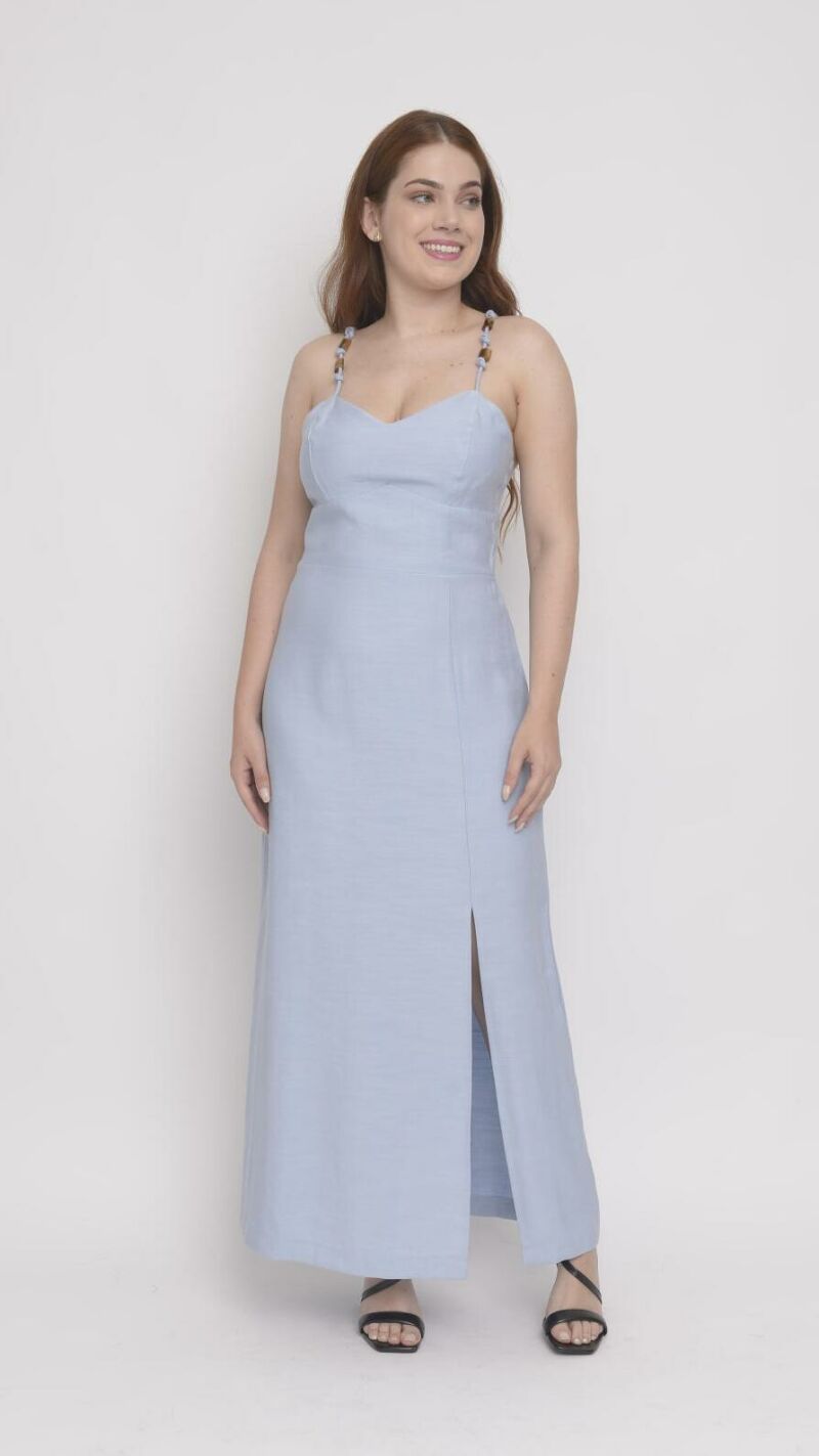 Imagem de Vestido de Alfaiataria Azul com Alças de Corda e Fenda Lateral - Design Contemporâneo